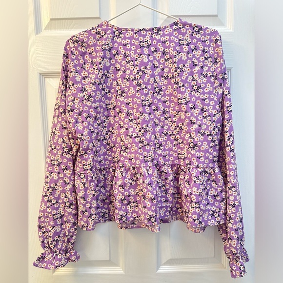 Vero Moda purple floral peplum top - Picture 2 of 2